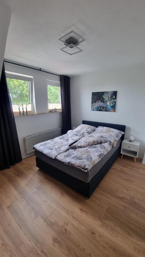 Ferienwohnung Bei Natie ブリーロン エクステリア 写真