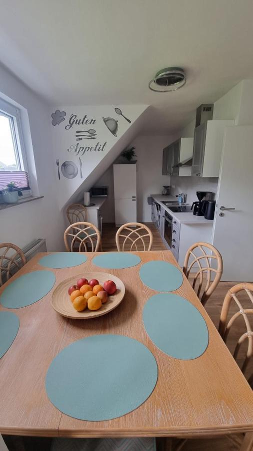 Ferienwohnung Bei Natie ブリーロン エクステリア 写真