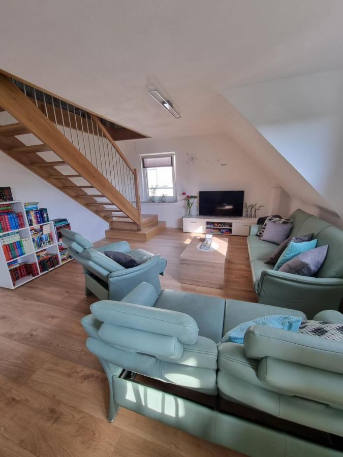 Ferienwohnung Bei Natie ブリーロン エクステリア 写真